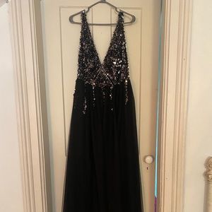 Size 16 Black V Neck Floor Length Dress